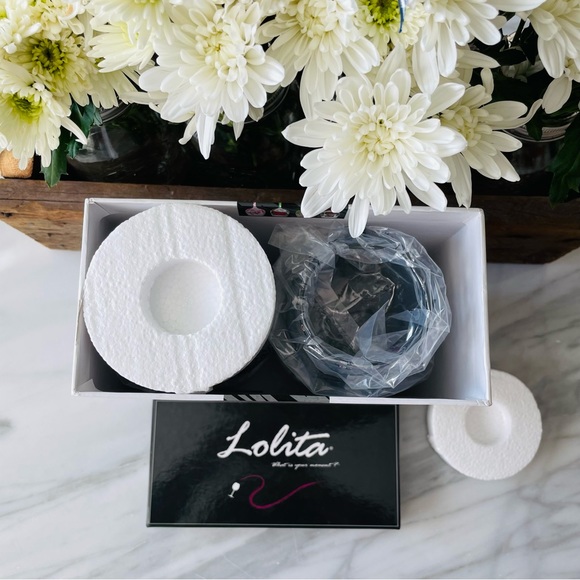 Lolita•NIB•Bride and Groom Wine Glass Set•Toasting Set•Hand Painted~Artisan Made - Picture 9 of 16